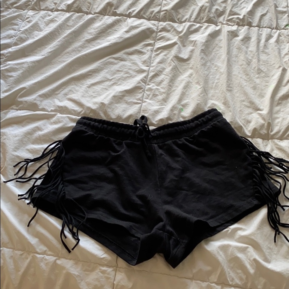 Kittenish fringe shorts